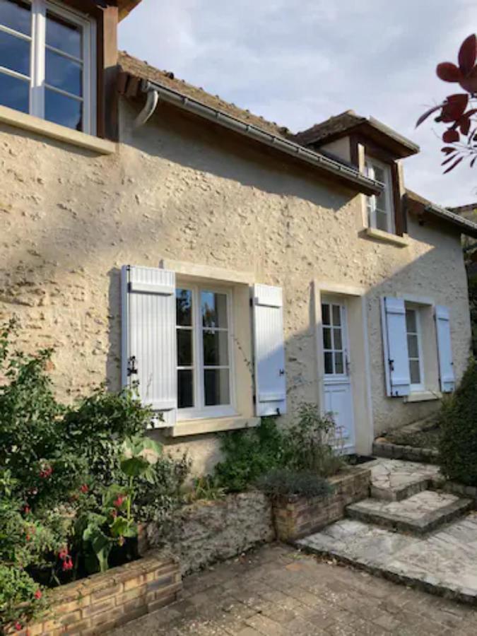 La Petite Maison De La Vallee Bazainville Exterior foto